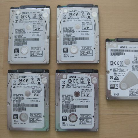 Samling 500GB 2,5'' SATA harddisker