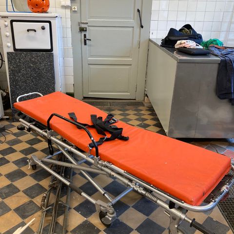 Ambulansebåre i alu