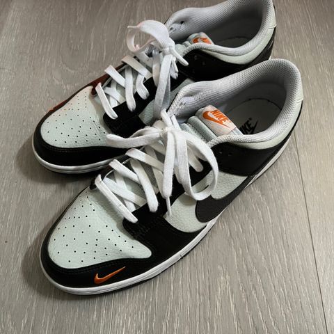 Nike Dunks - pent brukt- str 47