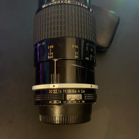 Nikkor 105mm F 2.8