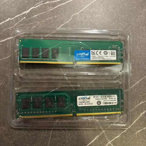 Crucial DDR4 RAM selges