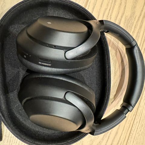 SONY WH-1000XM3  trådløse headset med støyreduksjon