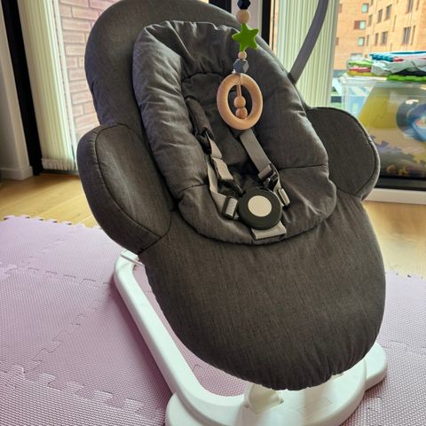 Vippestol, Stokke Steps, Herringbone Grey/White