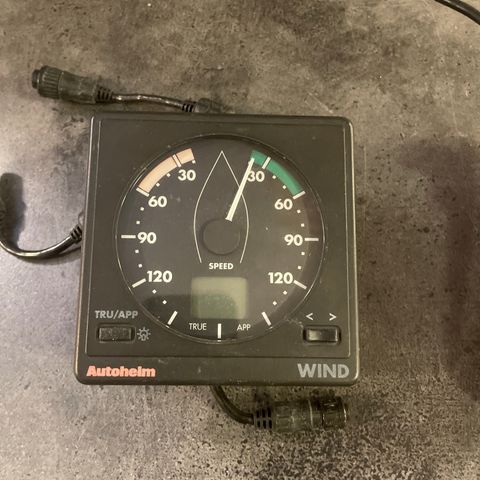 Raymarine / Autohelm vindinstrument samt fartsgiver selges samlet for kr 1000,-