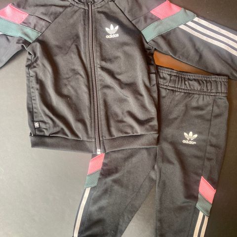 Treningsdress fra Adidas str 86