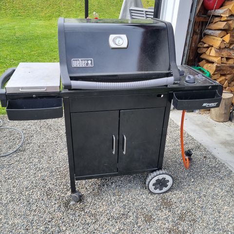 Weber spirit classic 320