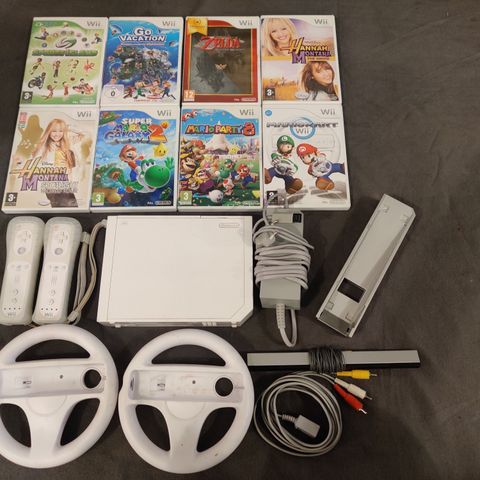 Nintendo Wii Familiepakke med 8 spill og 2 Wii motes selges