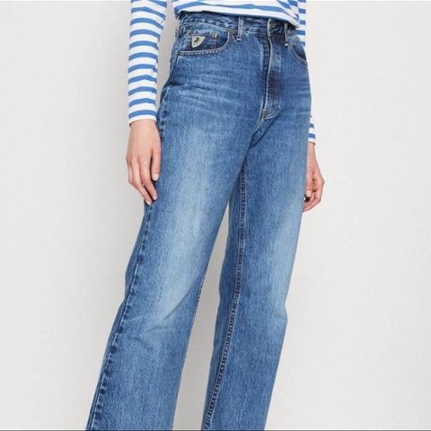 Kjempefin Lois Ninette jeans selges. Str 33/32