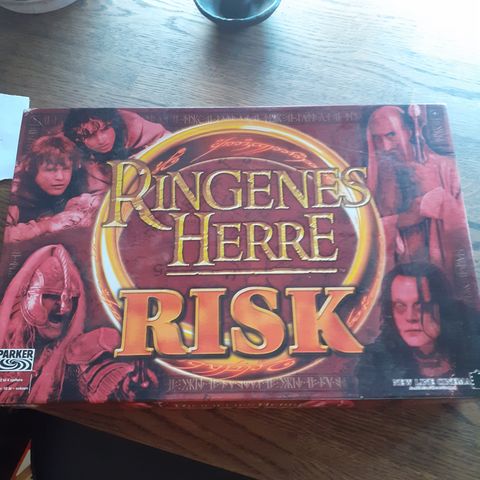 RINGENES HERRE RISK. NORSK BRETTSPILL. KOMPLETT.