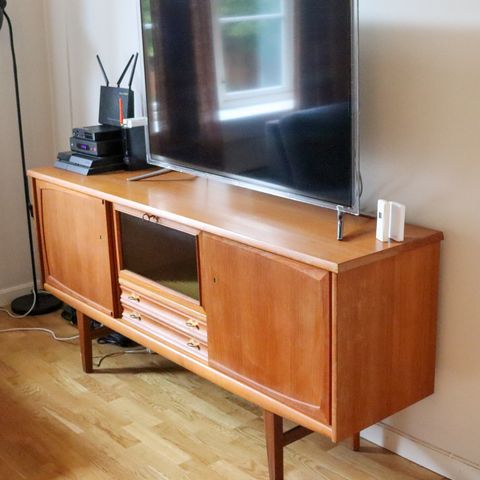 Reservert - Teak retro sjenk