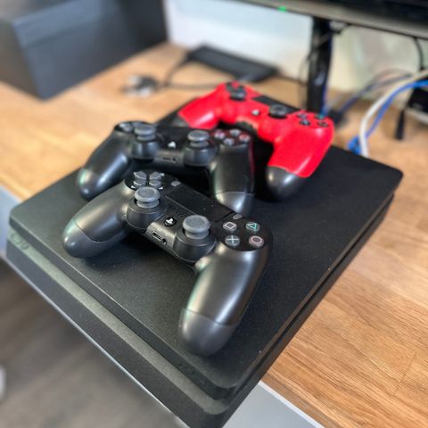 Ps4 Slim til salg