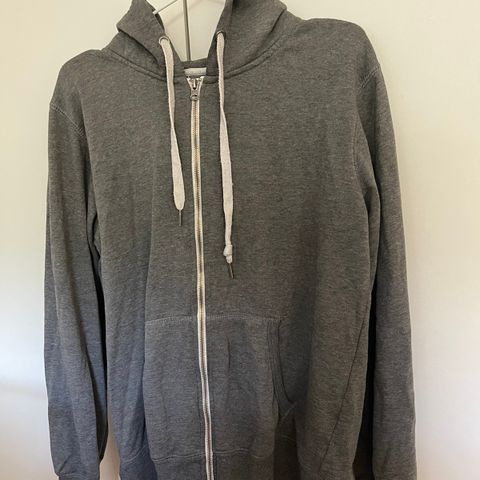 Zip hoodie