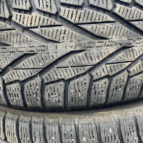 Nokia Vinterdekk 235/65R17