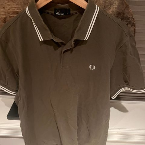 Fred Perry XL