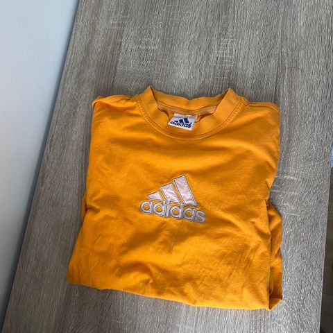 Adidas t-skjorte vintage