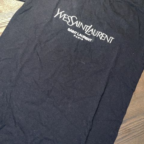 YSL t-skjorte