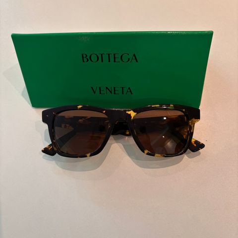 Unike solbriller fra Bottega Veneta