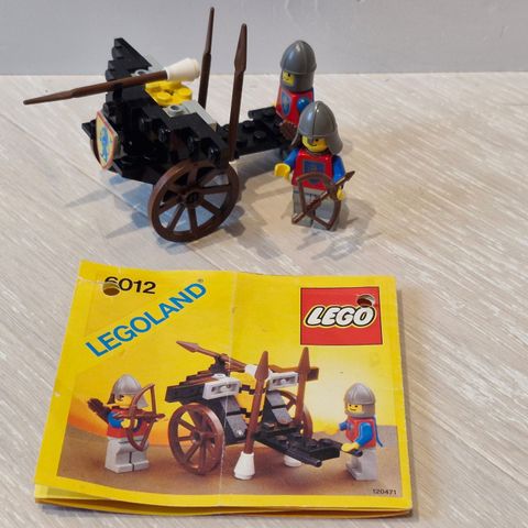 Lego 6012 Siege Cart fra Lego Castle Lion Knights serien