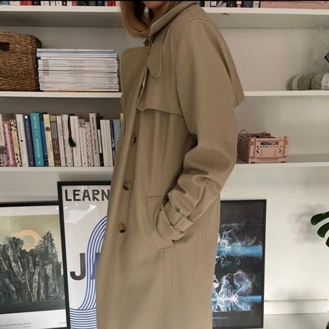 Trenchcoat fra Leveté Room