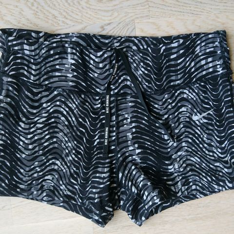 Nike treningsshorts M/L