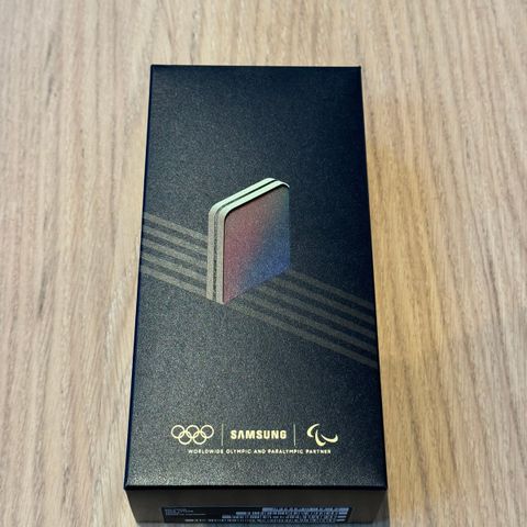 Samsung Galaxy Z Flip6 (Olympic edition) 512gb