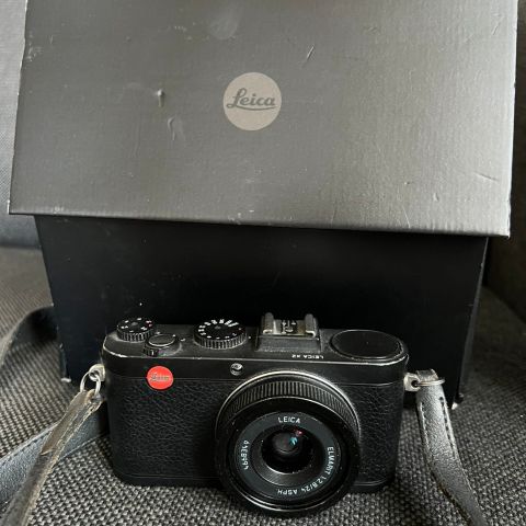 Leica kamera X2