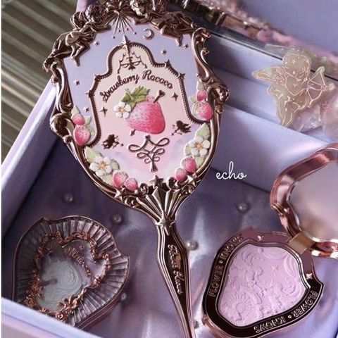 Nytt Flower Knows Violet Strawberry Rococo Hand Mirror