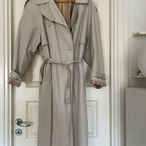 Vintage trenchcoat fra 90 tallet