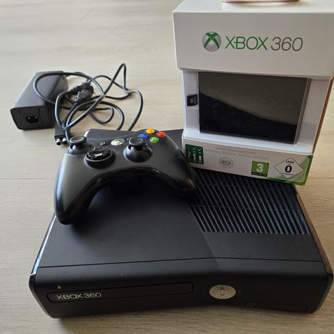 Xbox 360 slim med 500gb hdd