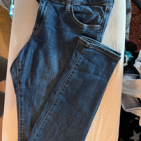 Nydelig stretchy jeans