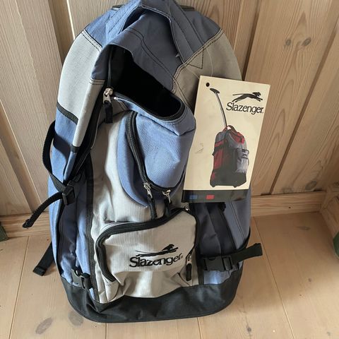 Ny Slazenger "Backpack" ryggsekk selges.