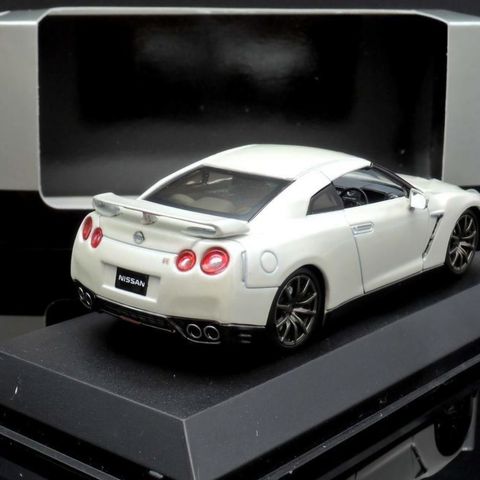 Nissan gt-R (R35) Kyosho