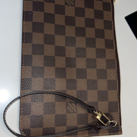 Louis Vuitton Pochette