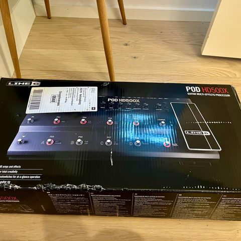 Line 6 POD HD500X Multi-Effects Processor med Skreddersydd Treboks