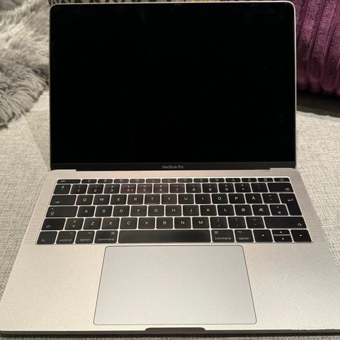 MACBOOK PRO 13" (2017, i5, 128GB)