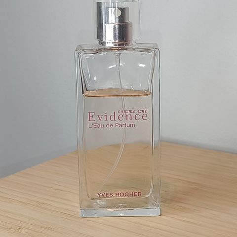 Yves Rocher Avviklet Parfyme - Comme Une Evidence L'eau de Parfum i 50 ml.