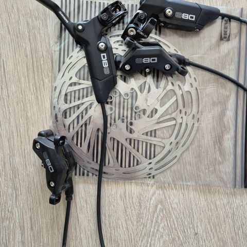 SRAM DB8 Bremser og skiver