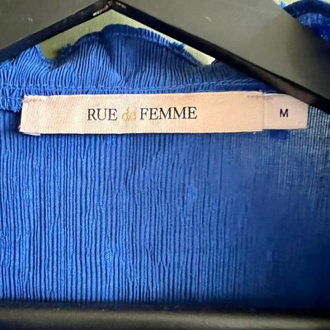 Elegant bluse fra Rue de femme