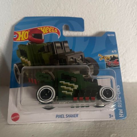 HOT WHEELS PIXEL SHAKER TREASURE HUNT