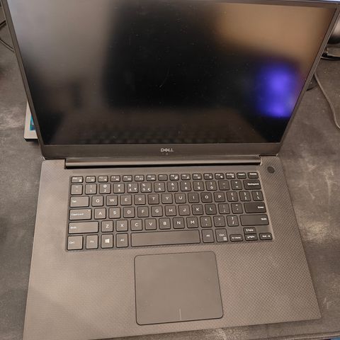 Dell XPS 15 9570