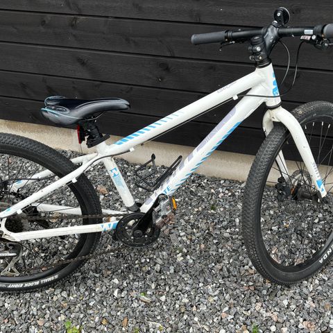 White XC 240 Lite