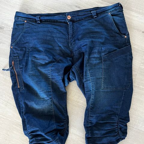 Zizzi caprishorts, str 52