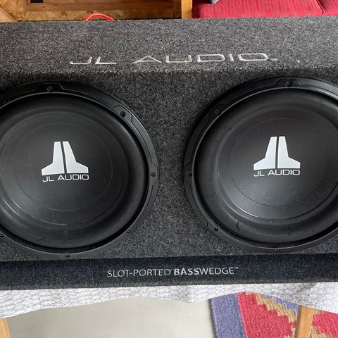 JL AUDIO 2x12 subb med forsterker