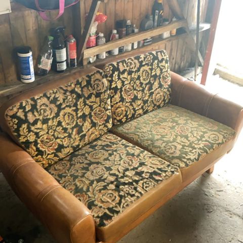 Retro toseter sofa