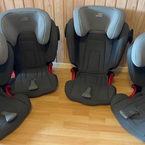 Britax Römer Kidfix2 S - 4x Kid Car Seat