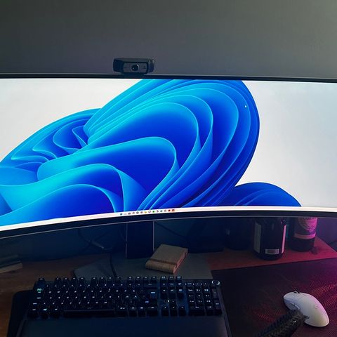 Samsung Odyssey OLED G9 49" 240Hz