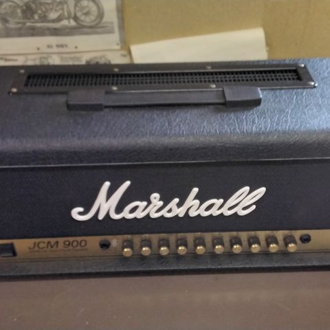 Marshall  JCM 900 selges!