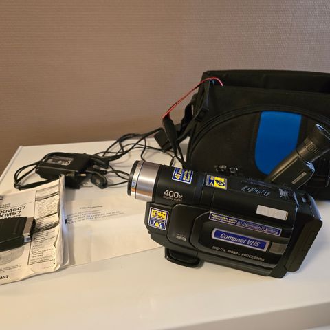 JVC CAMCORDER GR- FX 12