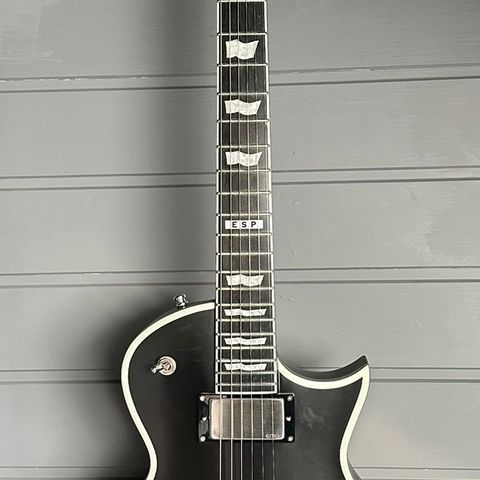 ESP E-II Eclipse BB Black Satin selges Ny pris