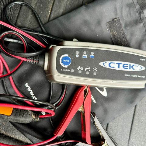 CTEK Multi XS 3600 - Smartlader for 12V Blybatterier.